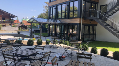 Schulneubau fast fertig Privatgymnasium Holzkirchen
